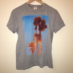 🔴BOGO SALE🔴 HOLLISTER Graphic Tshirt